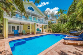 Dolphin Pointe